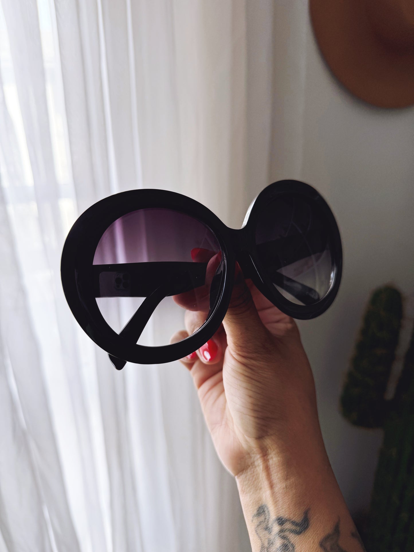 Vintage Style Oversized Sunglasses - Black