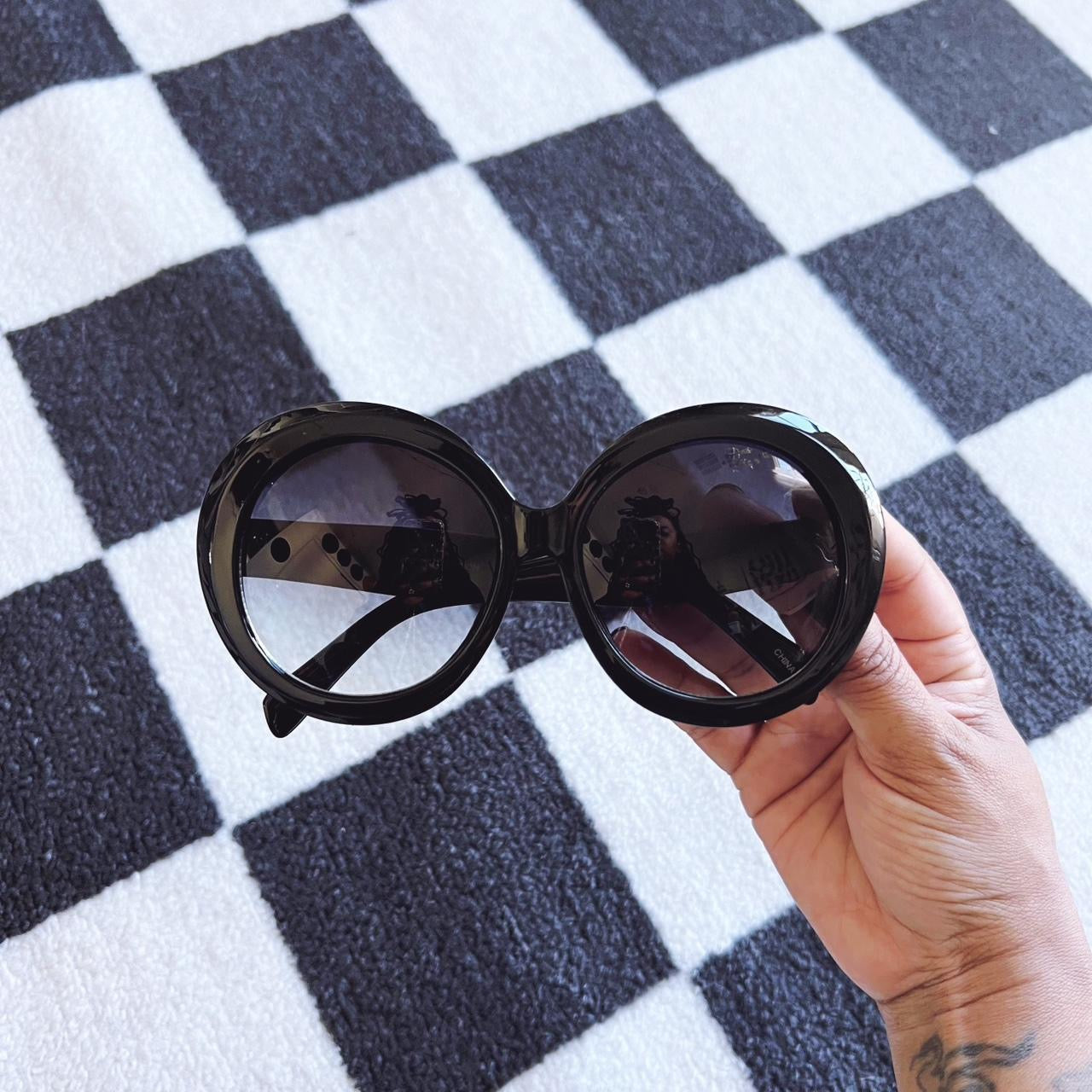 Vintage Style Oversized Sunglasses - Black