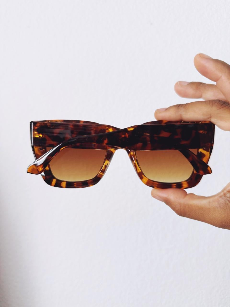 Vintage Style Oversized Rhinestone Sunglasses