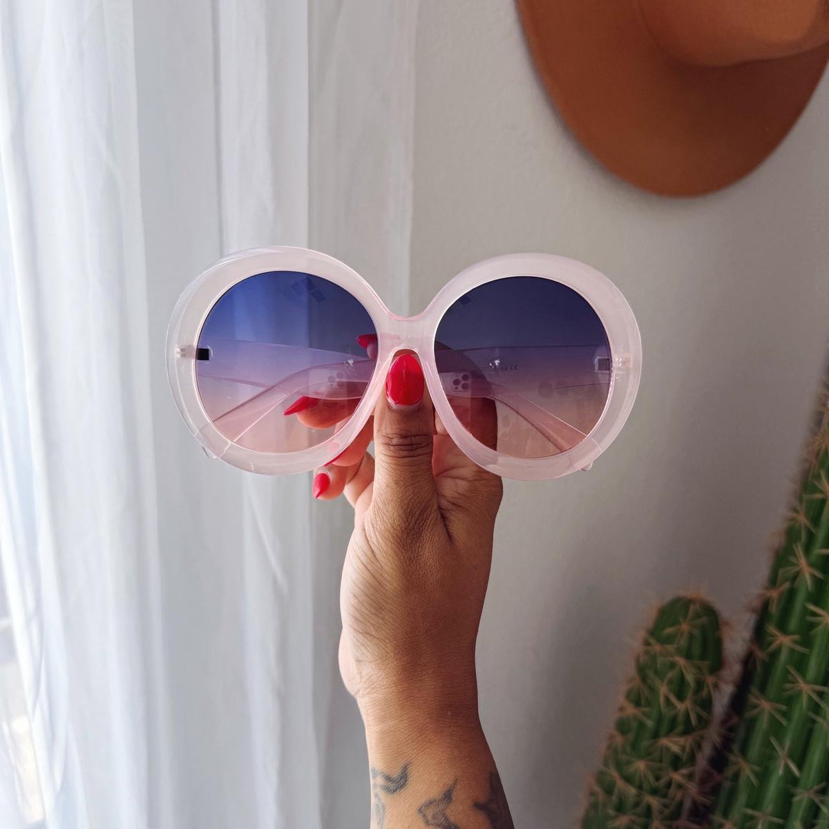 Vintage Style Oversized Round Sunglasses