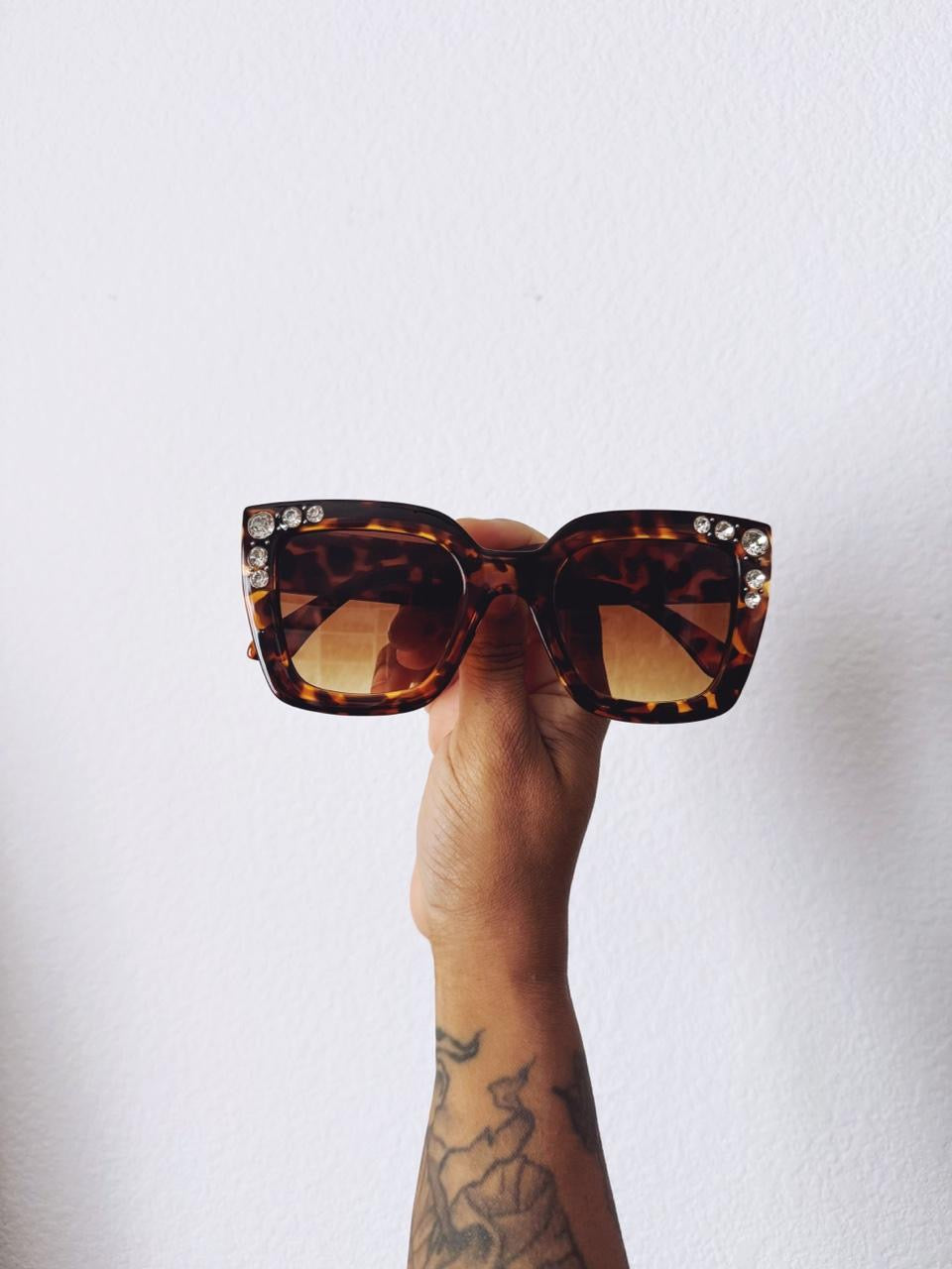 Vintage Style Oversized Rhinestone Sunglasses