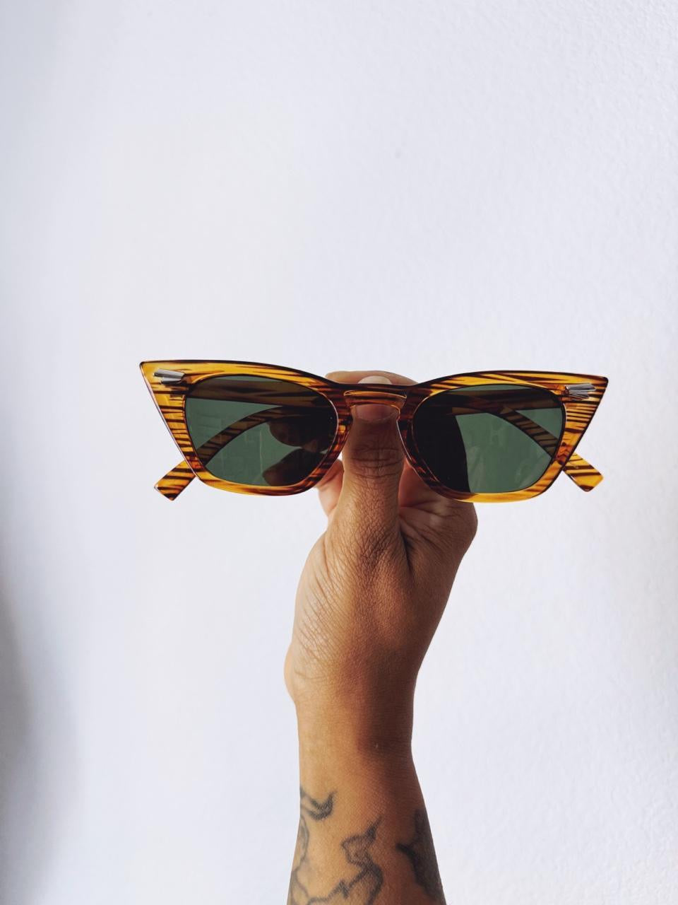 Vintage Style Cat Eye Sunglasses