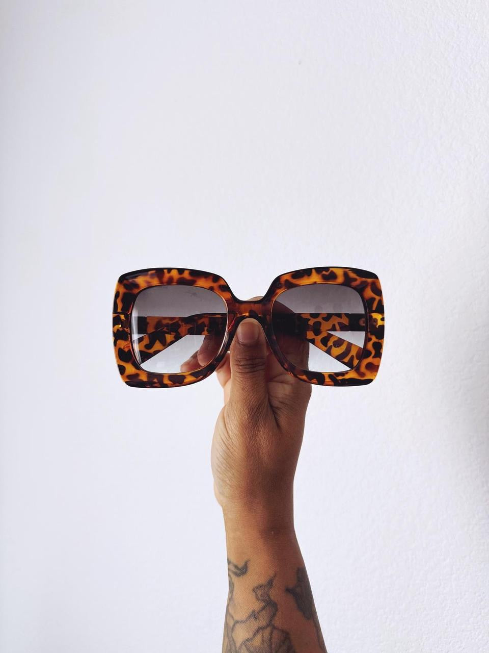 Vintage Style Oversized Sunglasses