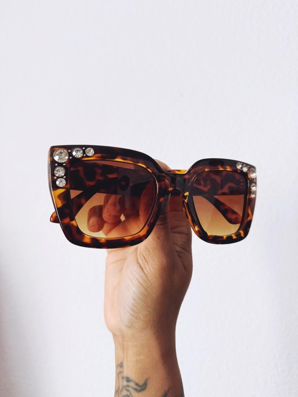 Vintage Style Oversized Rhinestone Sunglasses