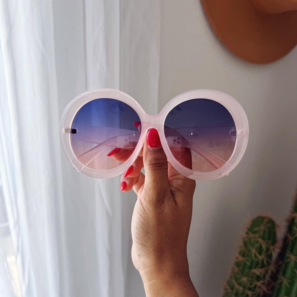 Vintage Style Oversized Round Sunglasses