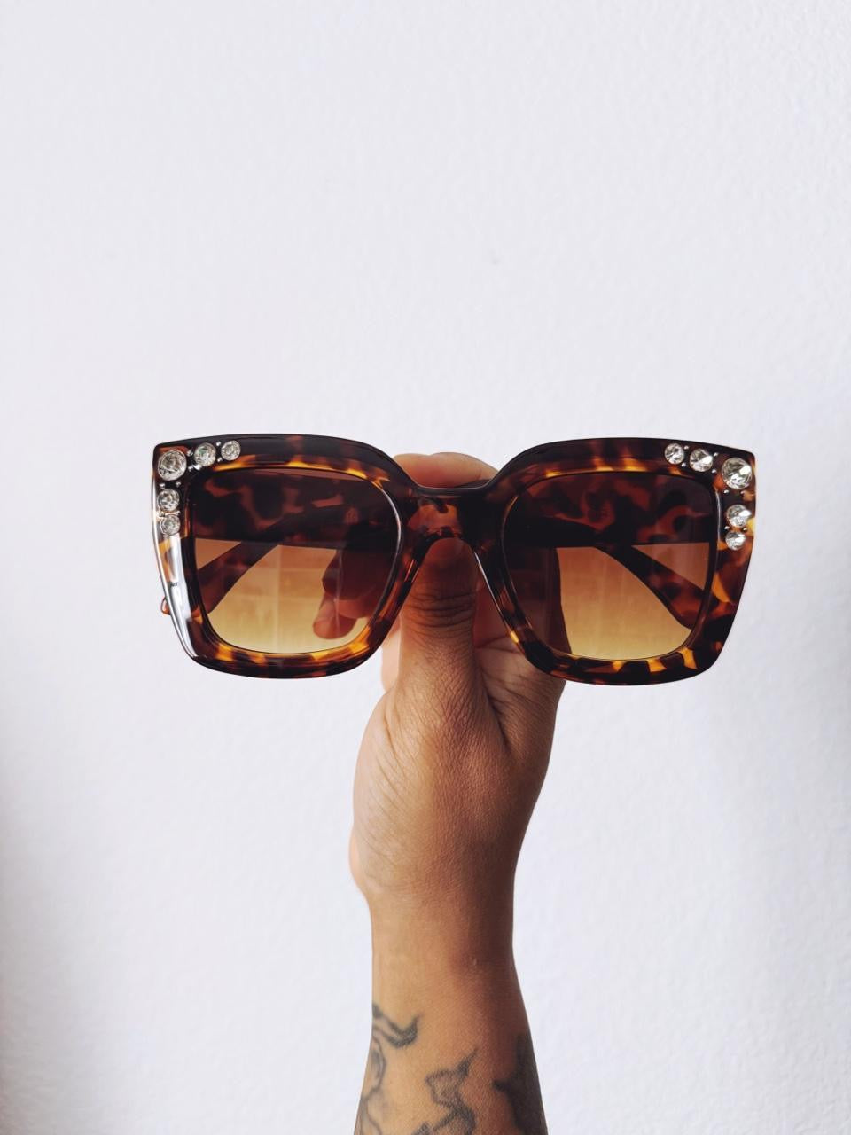 Vintage Style Oversized Rhinestone Sunglasses