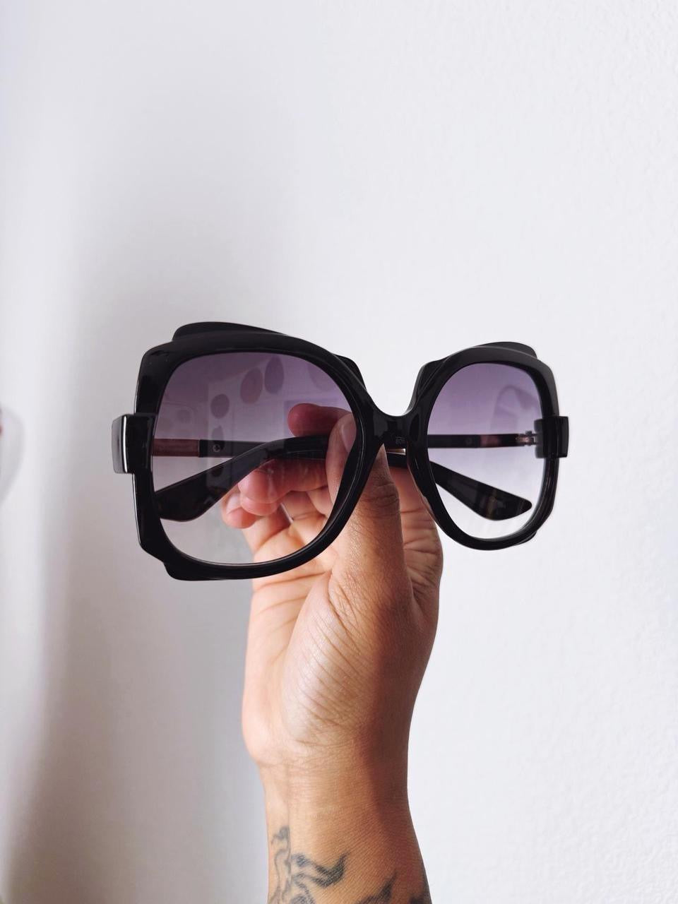 Vintage Style Oversized Round Sunglasses