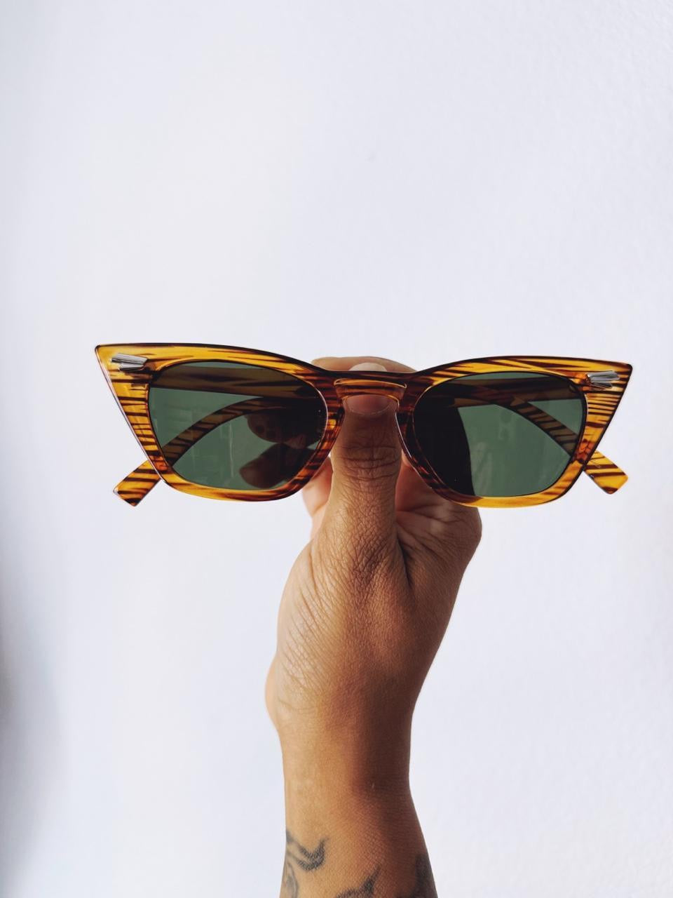 Vintage Style Cat Eye Sunglasses