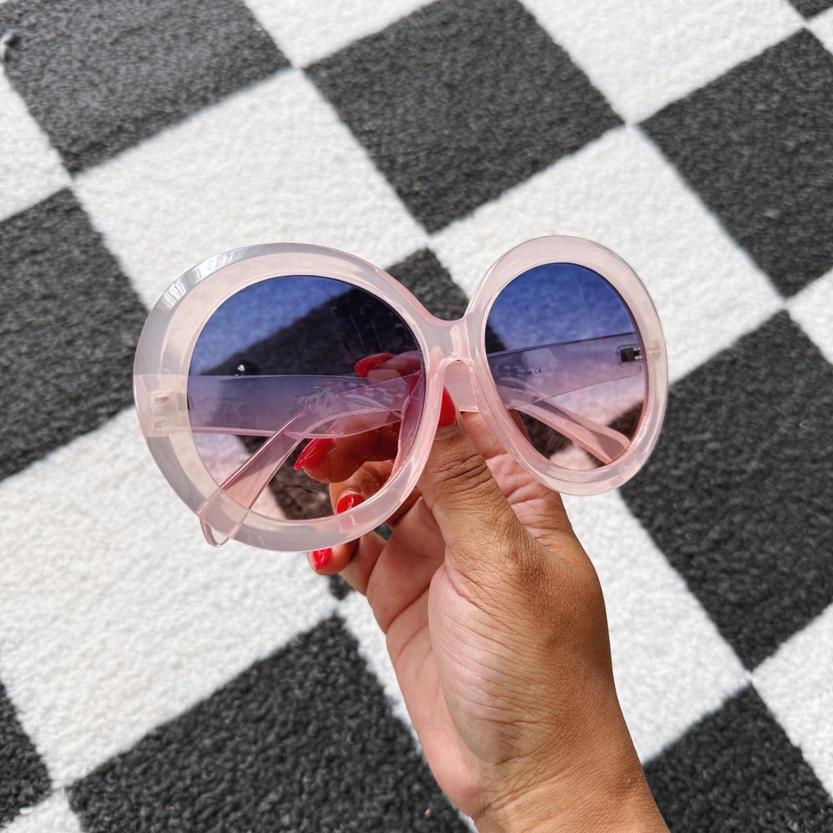 Vintage Style Oversized Round Sunglasses