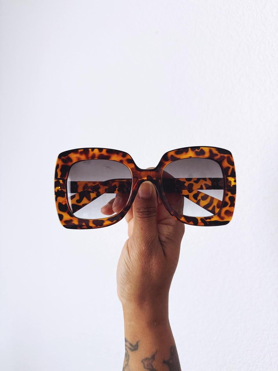 Vintage Style Oversized Sunglasses